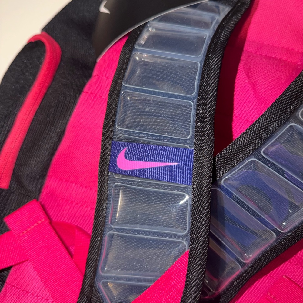 New Elite Kay Yow Backpack - Picture 3 of 6